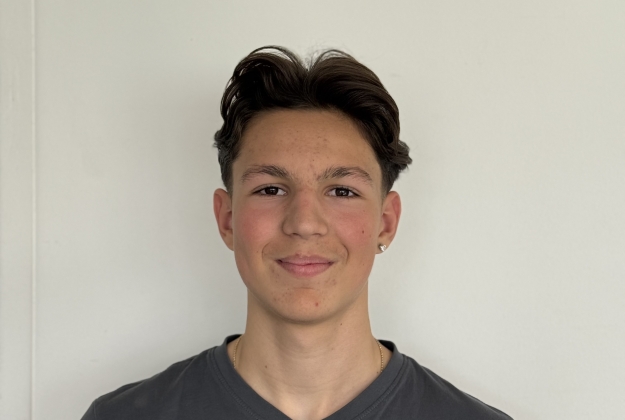 20251010 144949 6040 20251010 205640 3570